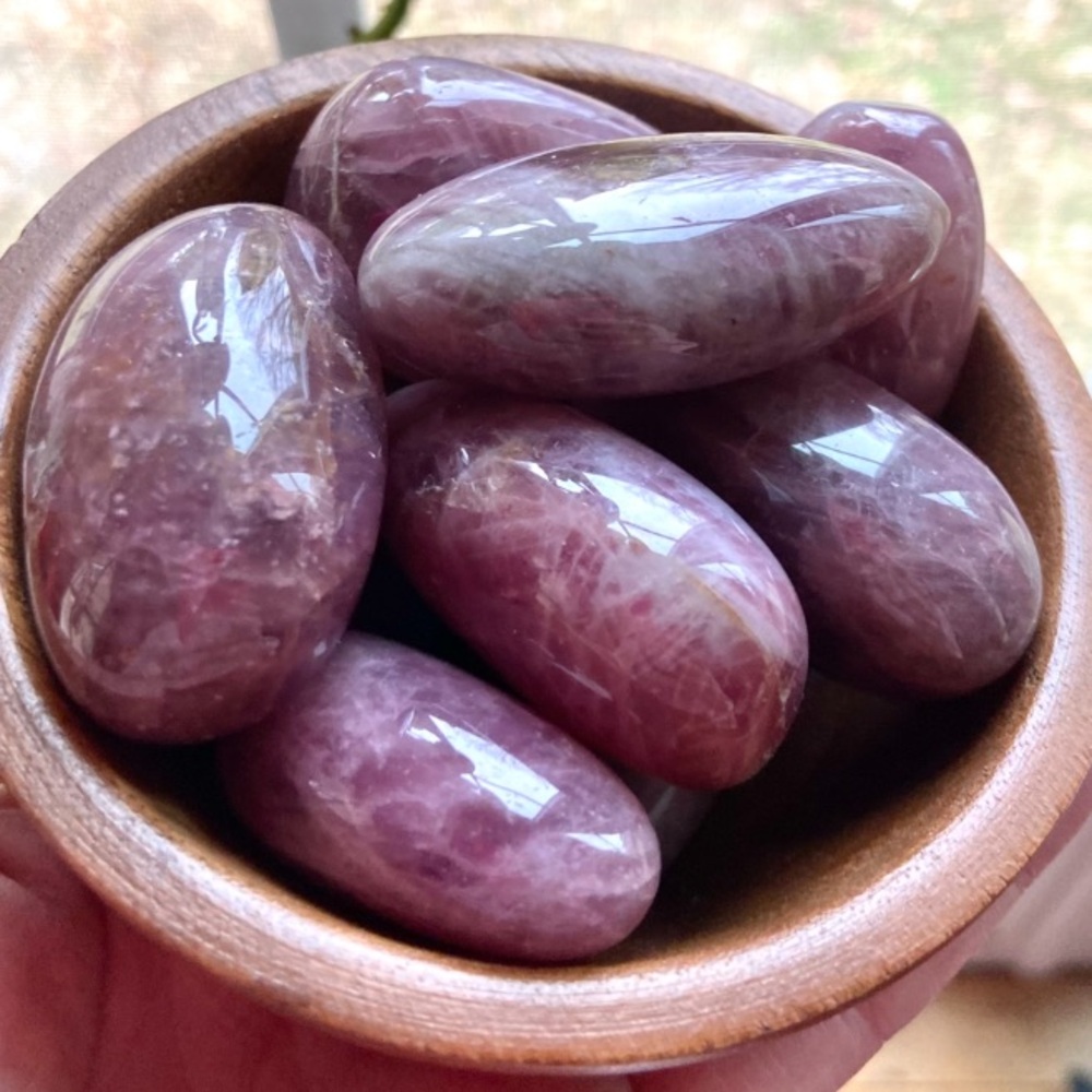Pink Amethyst Crystal Palm Stone. NWOT